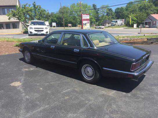 Jaguar XJ6