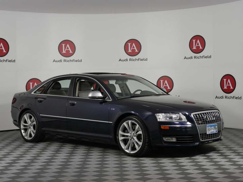 Audi S8