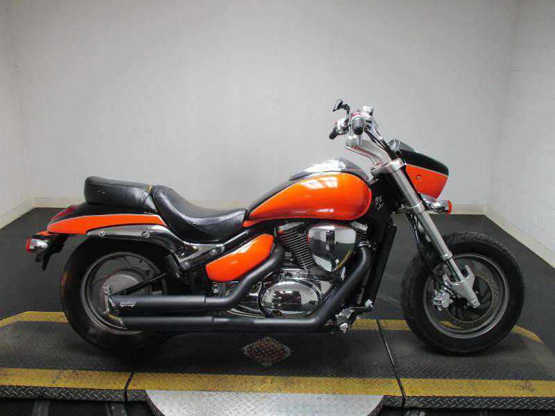 Suzuki VZ800L