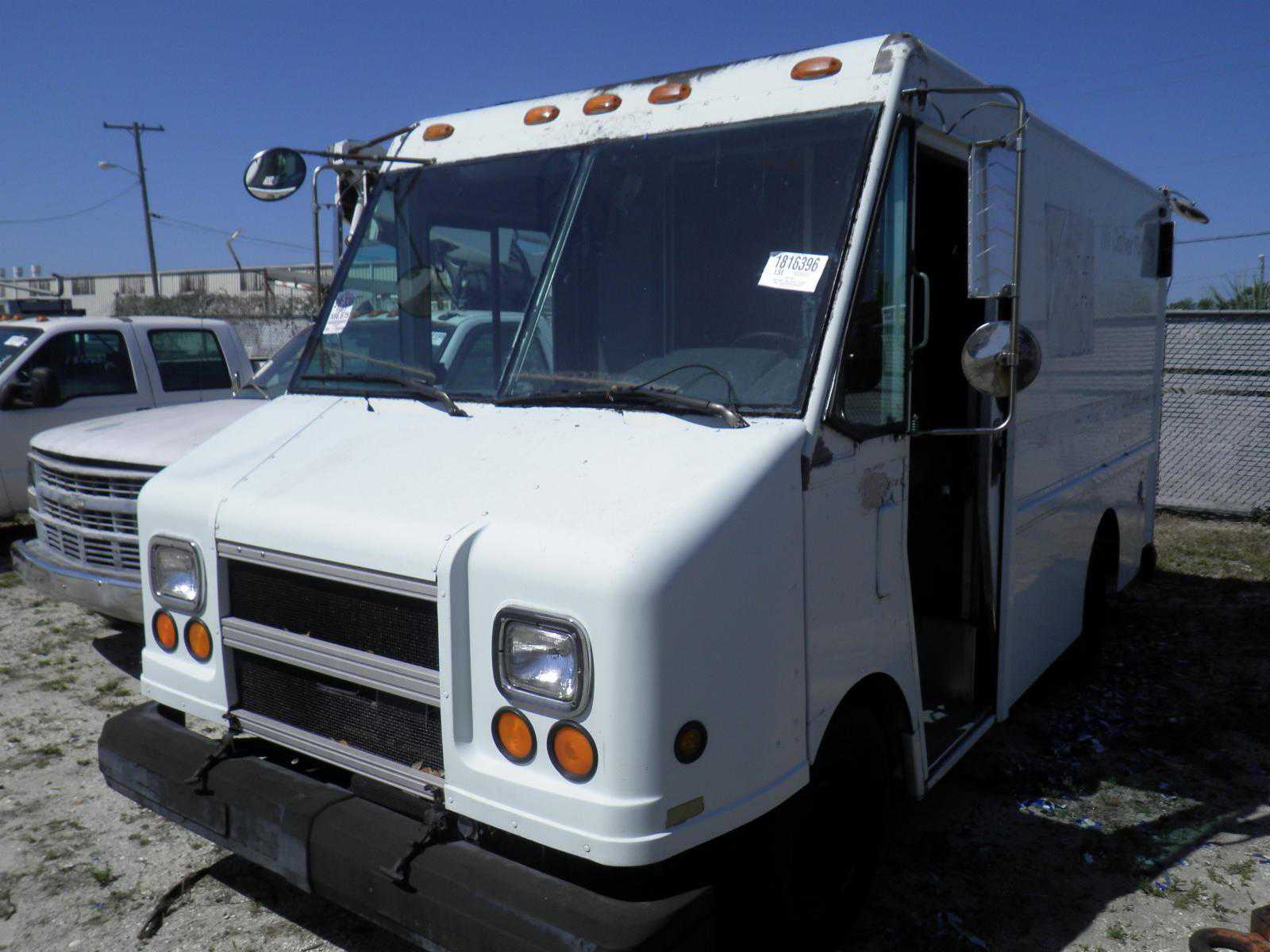 GMC P Truck Forward