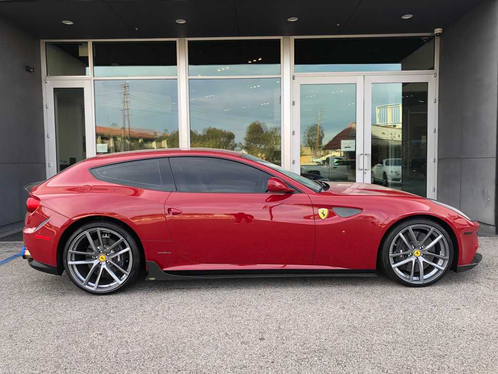 Ferrari FF