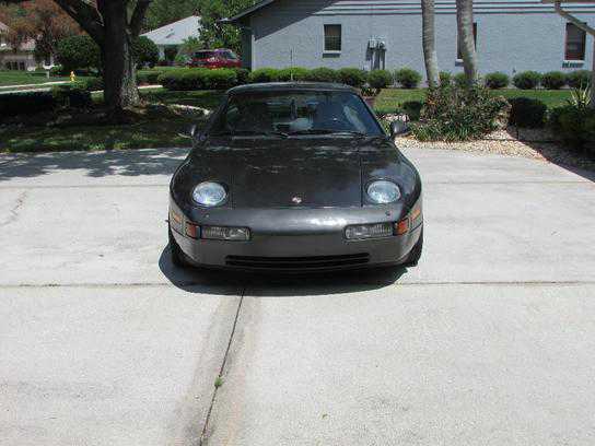 Porsche 928