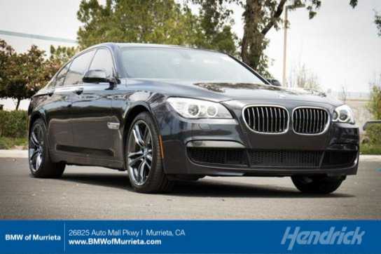 BMW 740i