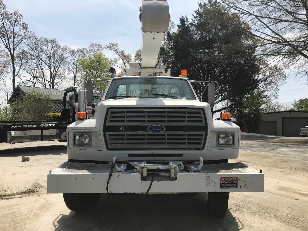 Ford F-700