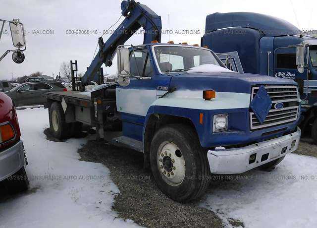 Ford F-700