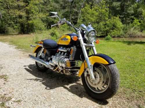 Honda GL1500C (VALKYRIE)