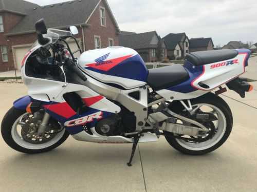 Honda CBR900