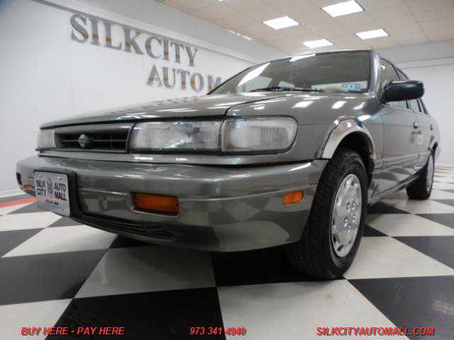 Nissan Stanza