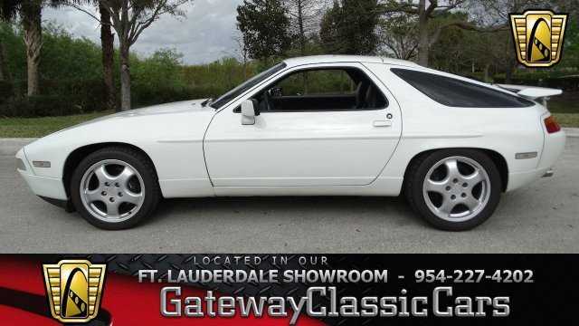Porsche 928