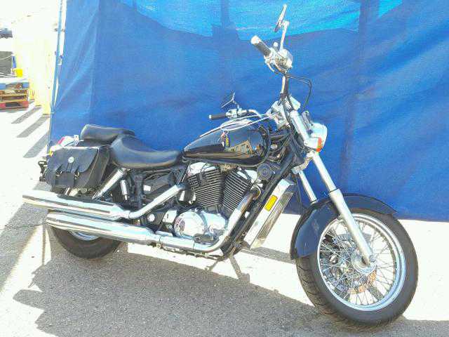 Honda VT1100C2 (SHADOW ACE)