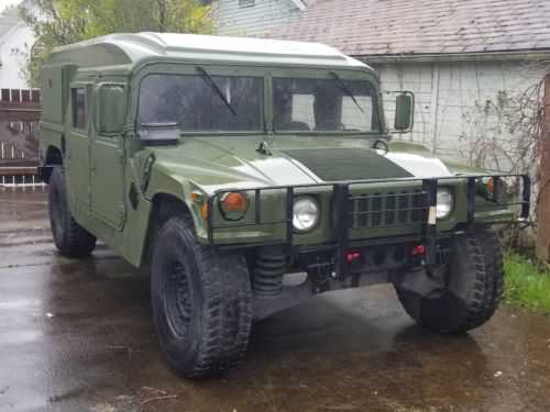 HUMMER H1