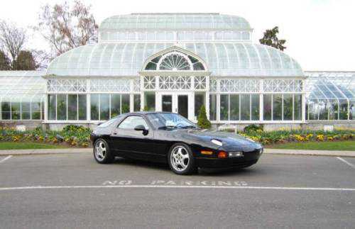 Porsche 928