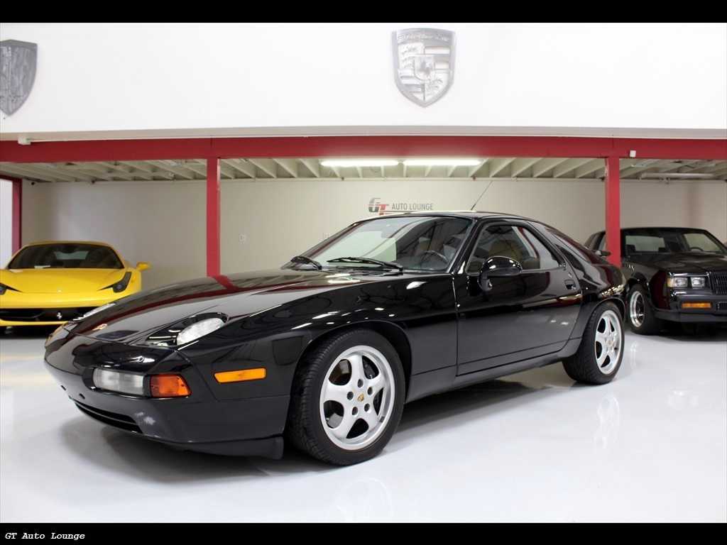Porsche 928
