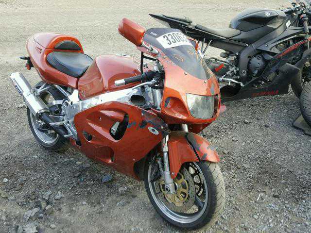 Suzuki GSX-R750