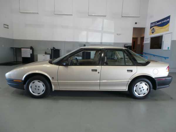 Saturn SL