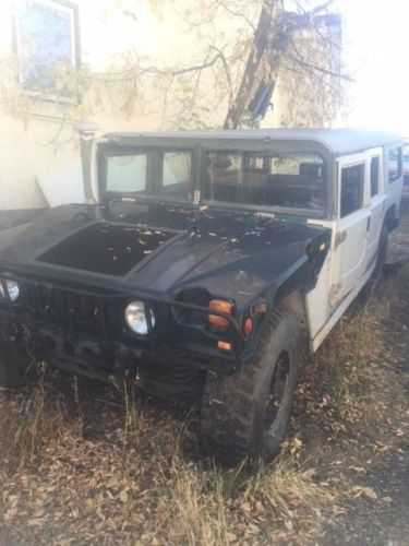 HUMMER H1