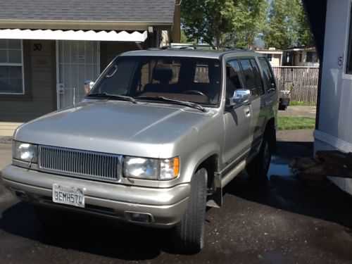 Isuzu Trooper