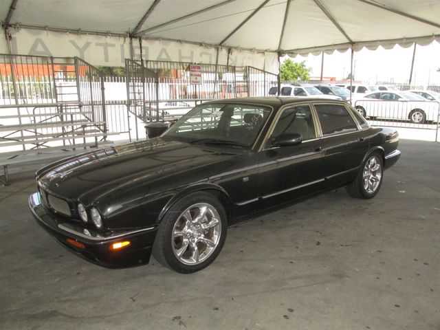 Jaguar XJR