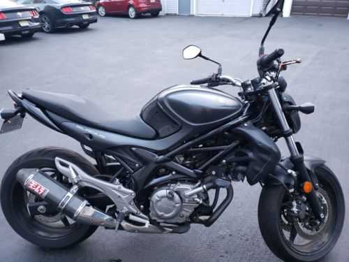 Suzuki SFV650L