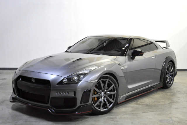 Nissan GT-R