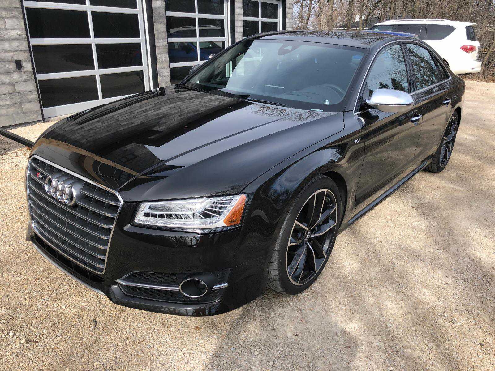 Audi S8
