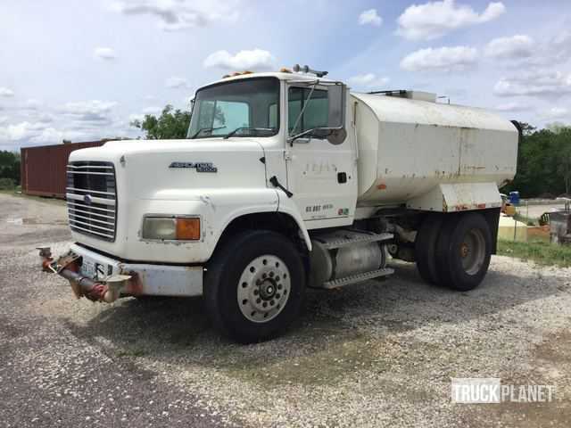 Ford LA9000