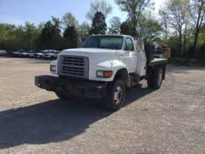 Ford F-700