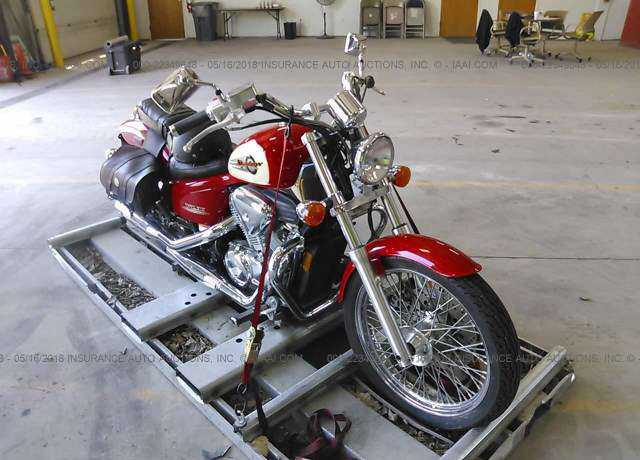 Honda VT600CD (SHADOW VLX DELUXE)