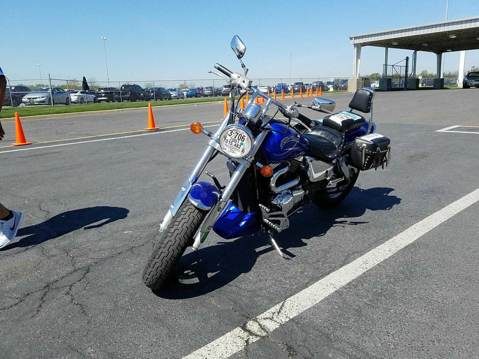 Suzuki VZ800