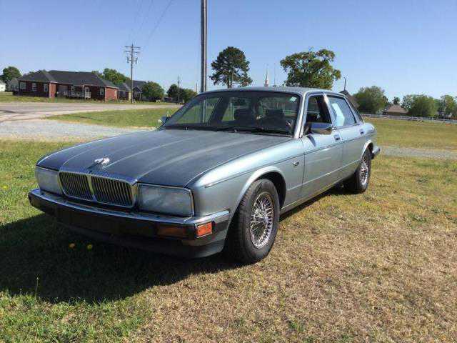 Jaguar Vanden Plas