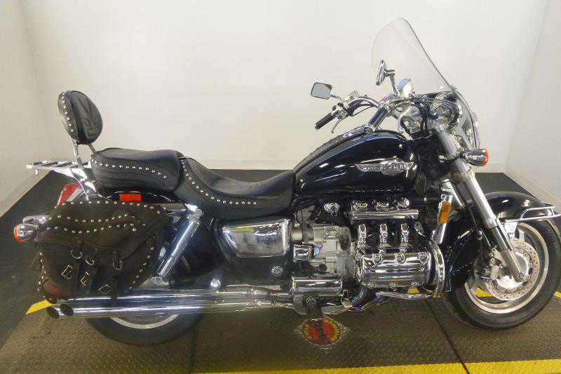 Honda GL1500C (VALKYRIE)