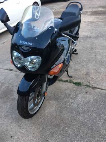 Suzuki GSX600F