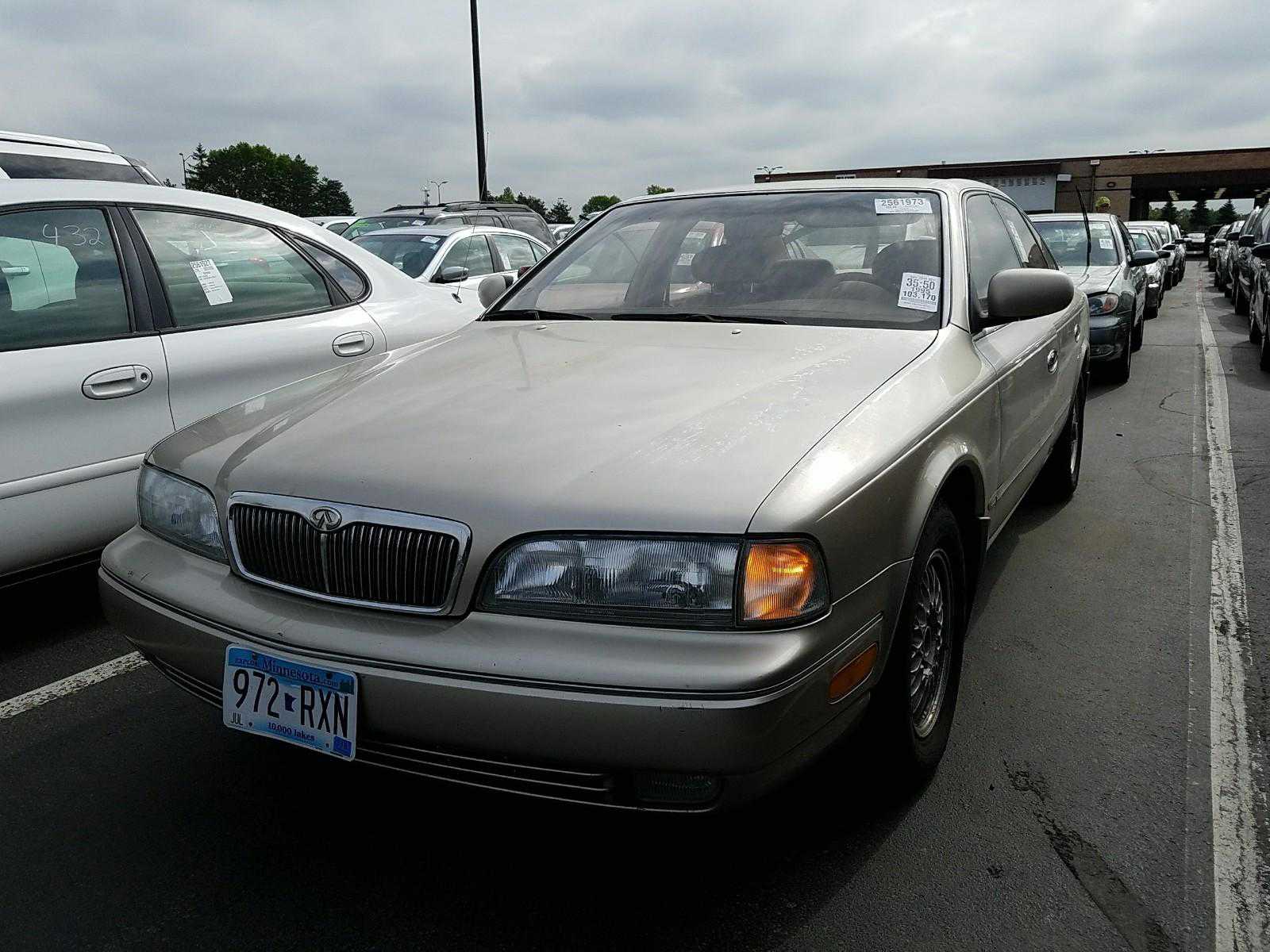 Infiniti Q45