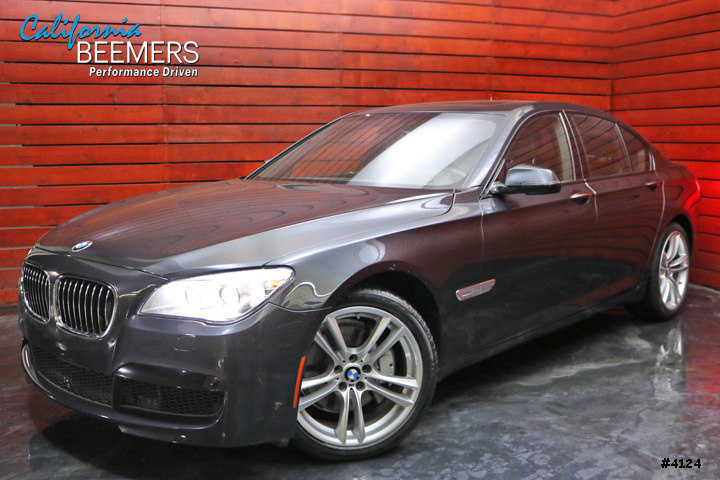 BMW 740i