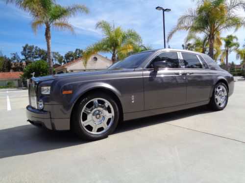 ROLLS-ROYCE