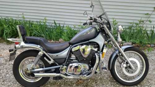 Suzuki VS800