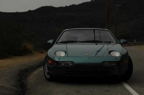Porsche 928
