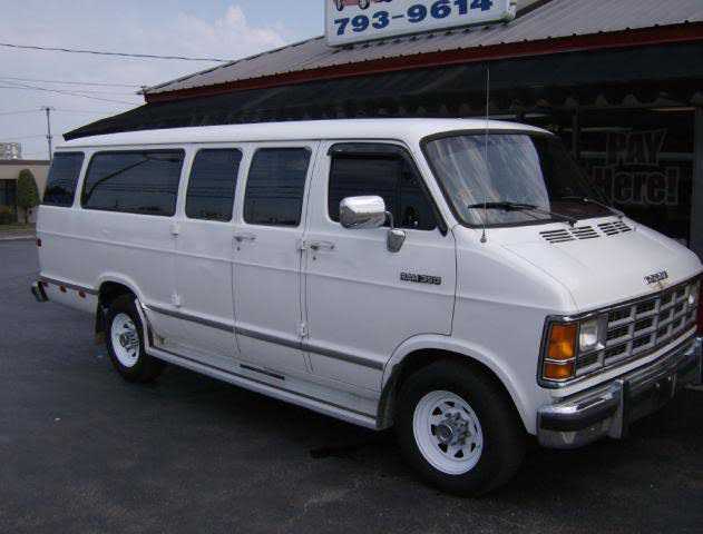 Dodge Ram Wagon