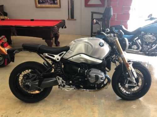 BMW R nineT