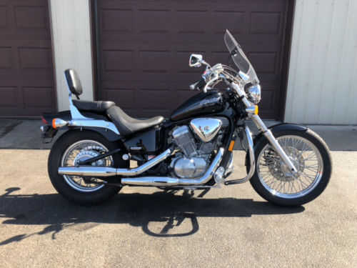 Honda VT600C (SHADOW VLX)
