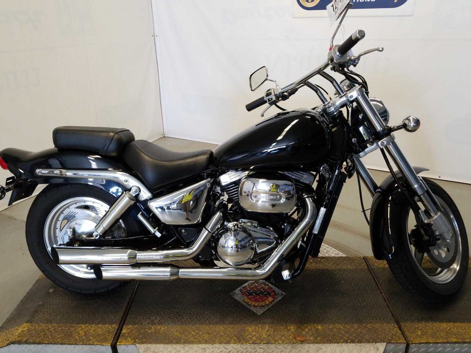 Suzuki VZ800
