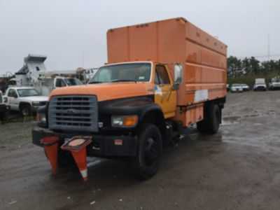 Ford F-700