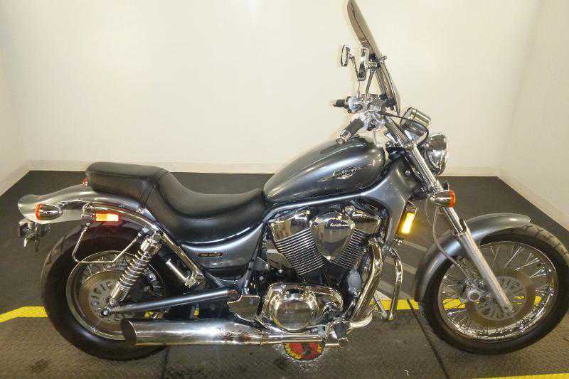 Suzuki VS1400