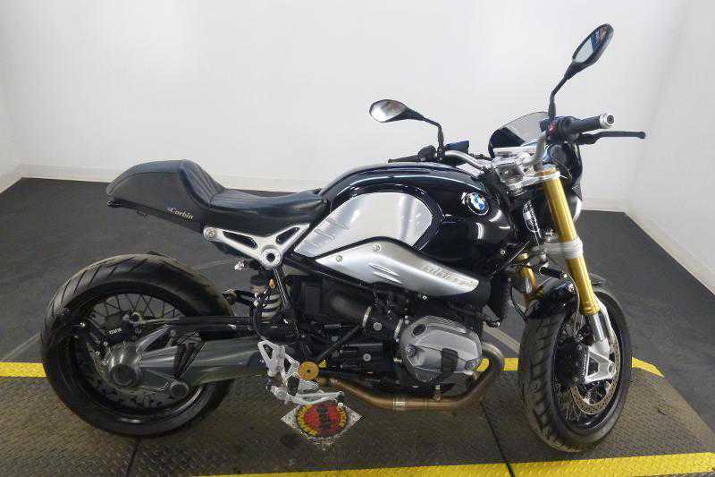 BMW R nineT