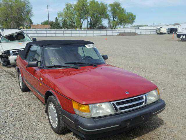 Saab 900