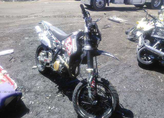 Suzuki DR-Z400SML