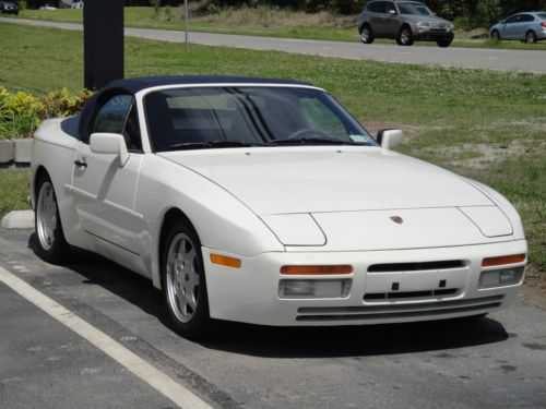 Porsche 944