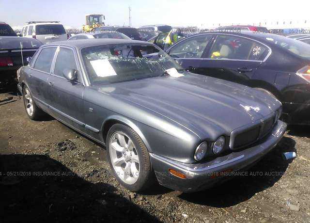 Jaguar XJR