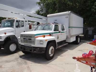 Ford F-800