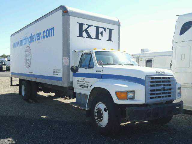 Ford F-700